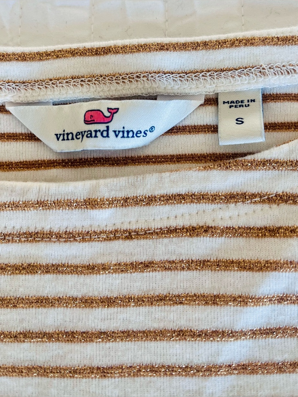 Vineyard Vines Women’s S Ivory + Metallic Gold Stripe Long Sleeve Boatneck